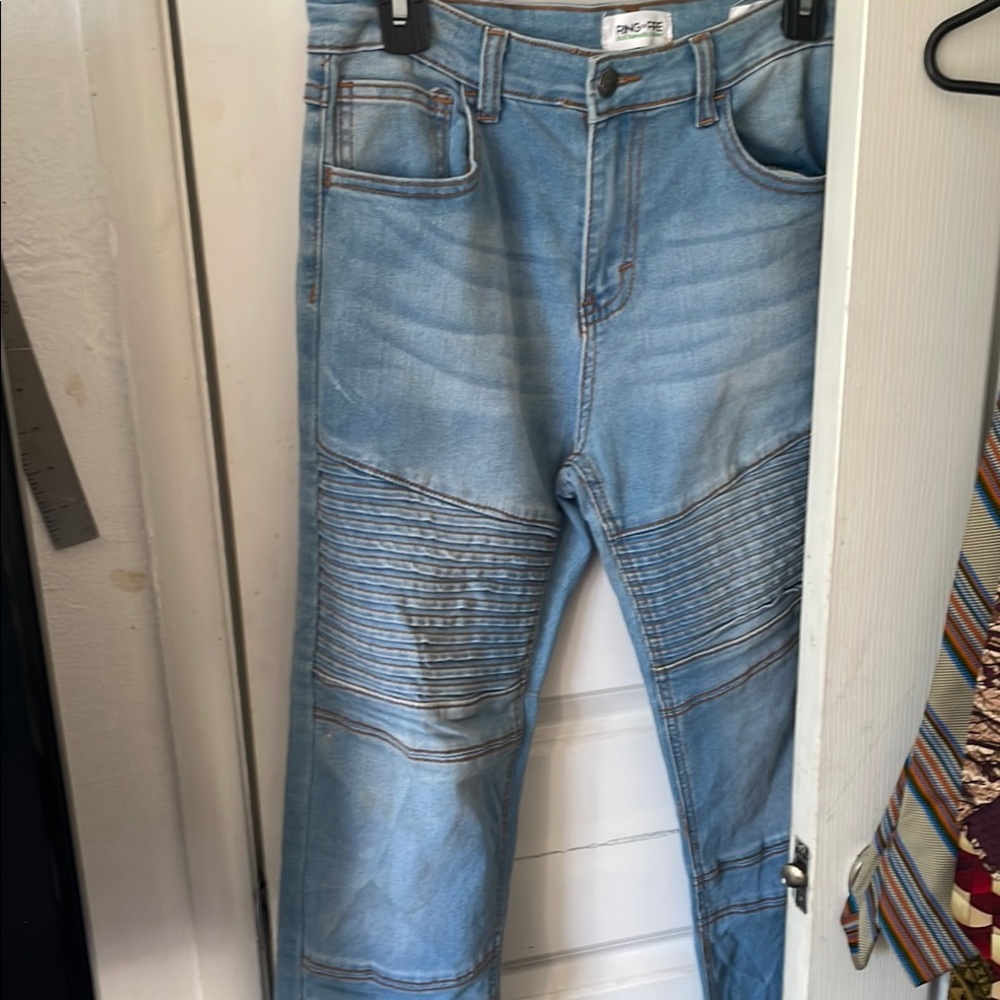 Men's Light Blue Jeans